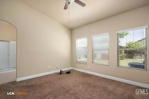 9434 Red Pine Dr, Shafter, CA 93263 photo 10