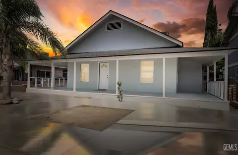 306 N Lincoln St, Taft, CA 93268