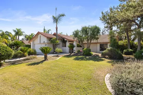 2520 Innisfree Dr, Bakersfield, CA 93309