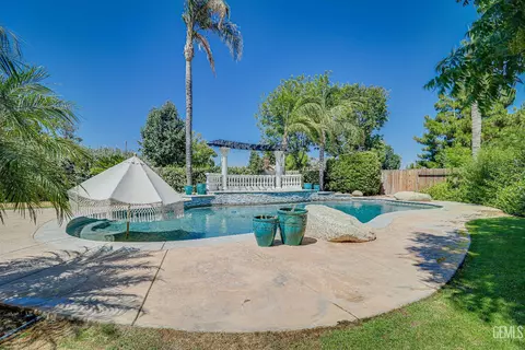 6800 Eagle Cap St, Bakersfield, CA 93313 photo 45
