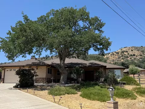 Exterior - 22417 Citation St, Tehachapi, CA 93561 photo 1 of 5