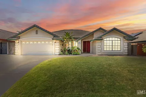 10013 Tuscarora Dr, Bakersfield, CA 93312