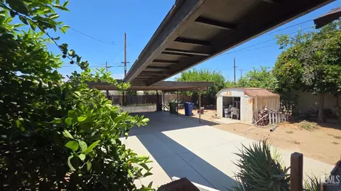 625 Cedar Ave, Wasco, CA 93280 photo 8