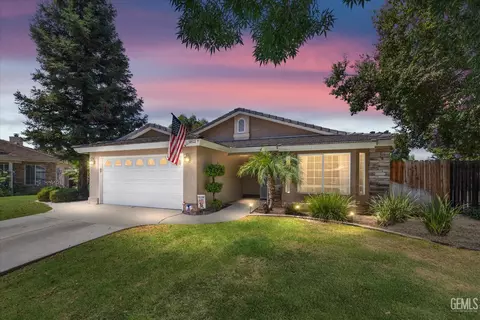 5812 Seasons Valley Ct, Bakersfield, CA 93313