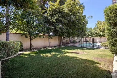 11005 Jadestone Dr, Bakersfield, CA 93311 photo 50