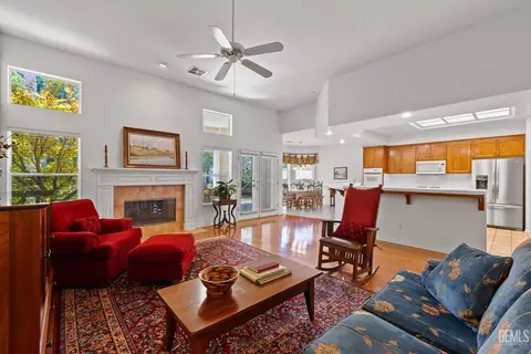 11005 Jadestone Dr, Bakersfield, CA 93311 photo 18