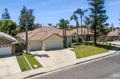 11005 Jadestone Dr, Bakersfield, CA 93311 photo 3