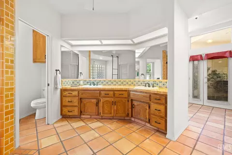 11005 Jadestone Dr, Bakersfield, CA 93311 photo 34