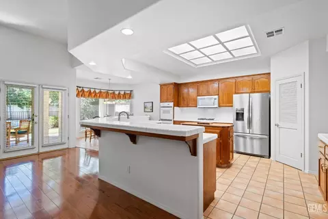 11005 Jadestone Dr, Bakersfield, CA 93311 photo 21