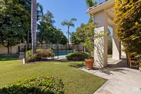 11005 Jadestone Dr, Bakersfield, CA 93311 photo 49