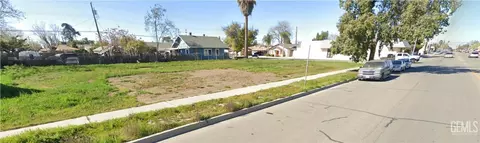 903 8th St, Wasco, CA 93280 photo 4