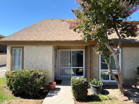 5001 Belle Ter #12, Bakersfield, CA 93309