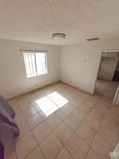 Bedroom - 1065 12th St, Wasco, CA 93280 photo 1 of 3