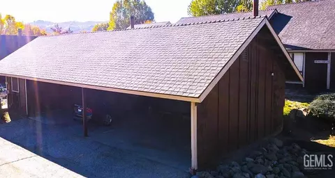 Exterior - 22 Village Ln, Tehachapi, CA 93561 photo 9 of 9