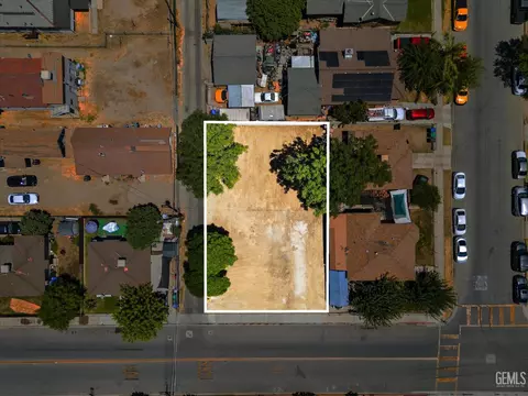 188 N Wall St, Shafter, CA 93263 photo 3