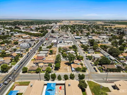 188 N Wall St, Shafter, CA 93263 photo 21