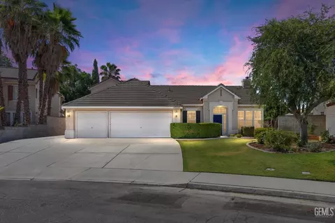 10318 Roehampton Ave, Bakersfield, CA 93312