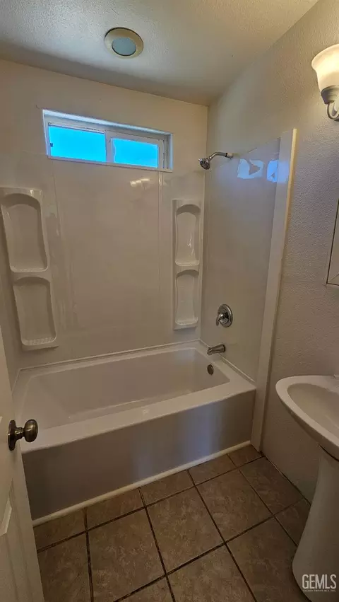 224 Eastern Ave, Taft, CA 93268 photo 11
