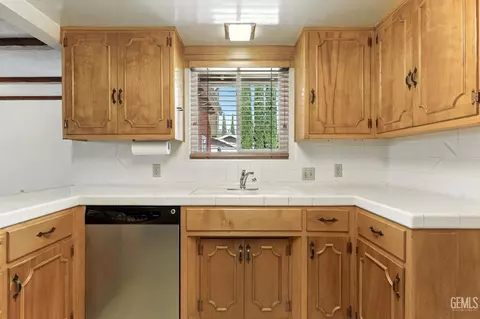 700 Mulberry St, Tehachapi, CA 93561 photo 10