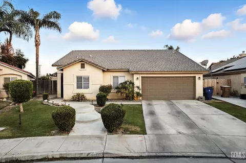 6605 High Peaks Dr, Bakersfield, CA 93313