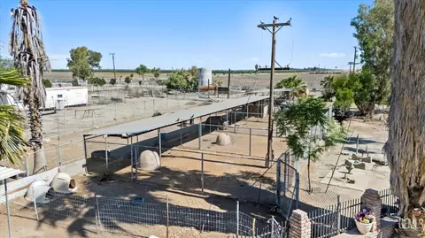 8661 Herring Rd, Bakersfield, CA 93313 photo 42