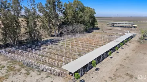 8661 Herring Rd, Bakersfield, CA 93313 photo 56