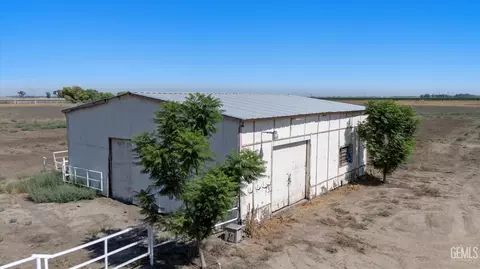 8661 Herring Rd, Bakersfield, CA 93313 photo 63