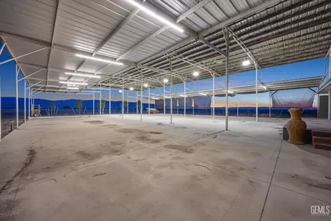 8661 Herring Rd, Bakersfield, CA 93313 photo 11