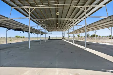 8661 Herring Rd, Bakersfield, CA 93313 photo 28