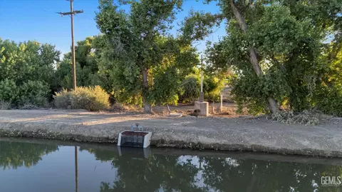 8661 Herring Rd, Bakersfield, CA 93313 photo 67