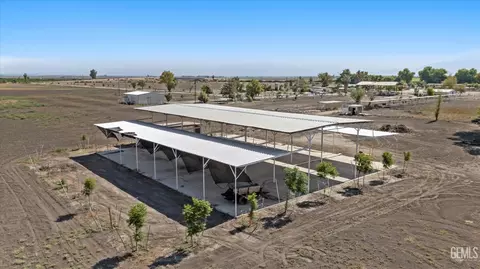 8661 Herring Rd, Bakersfield, CA 93313 photo 60