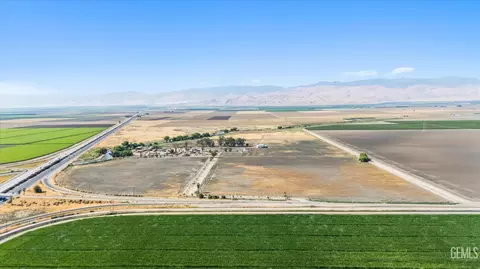 8661 Herring Rd, Bakersfield, CA 93313 photo 5