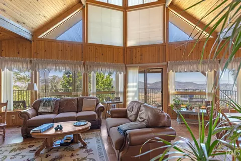 25001 Cannonero Ct, Tehachapi, CA 93561 photo 9