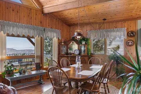 25001 Cannonero Ct, Tehachapi, CA 93561 photo 10