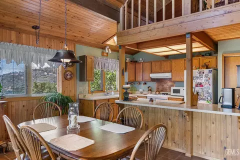25001 Cannonero Ct, Tehachapi, CA 93561 photo 13