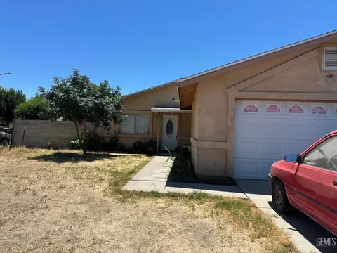 Exterior - 819 Stephen Ct, Wasco, CA 93280 photo 3 of 5