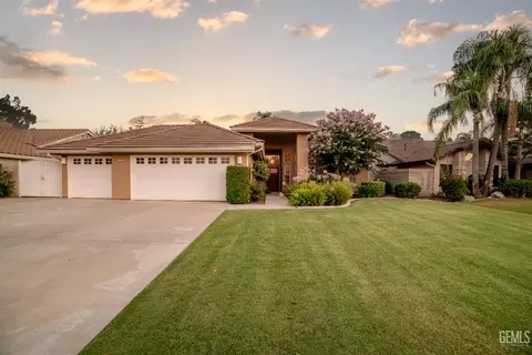 13915 Calle Rosales, Bakersfield, CA 93314