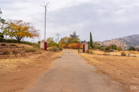 20251 Woodford Tehachapi Rd, Tehachapi, CA 93561 photo 30