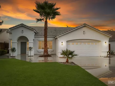 5204 Sand Castle Ct, Bakersfield, CA 93312