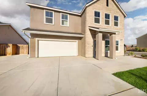 Exterior - 3328 Rustic Woods Ln, Shafter, CA 93263 photo 3 of 7