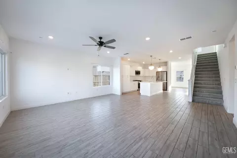 Living - 3328 Rustic Woods Ln, Shafter, CA 93263 photo 1 of 2