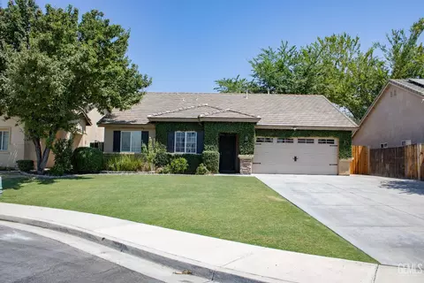 11622 Pacific Harbor Ave, Bakersfield, CA 93312