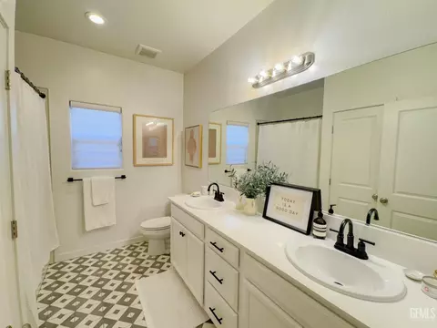 9926 Biscayne Dr, Bakersfield, CA 93311 photo 22