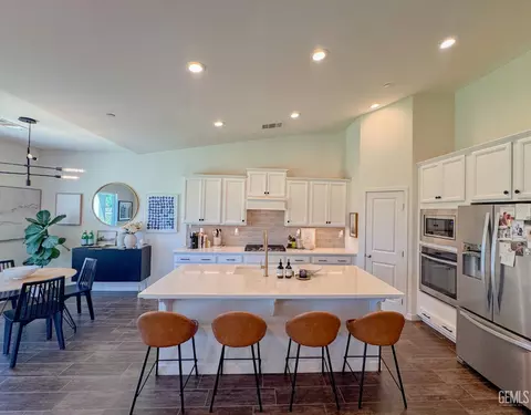 9926 Biscayne Dr, Bakersfield, CA 93311 photo 17