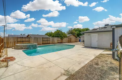 408 E Woodrow St, Taft, CA 93268 photo 28