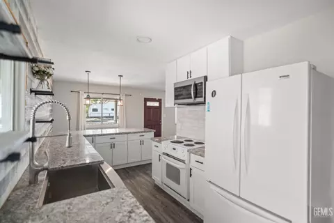 408 E Woodrow St, Taft, CA 93268 photo 15