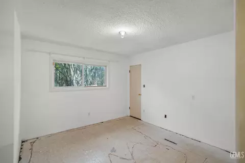 408 E Woodrow St, Taft, CA 93268 photo 20