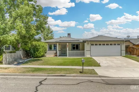 408 E Woodrow St, Taft, CA 93268 photo 1