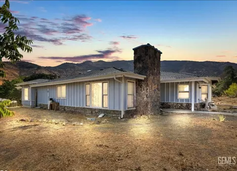 2940 Shadow Mountain Dr, Mountain Mesa, CA 93240 photo 3