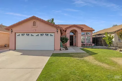 9126 Anchor Island Ct, Bakersfield, CA 93312